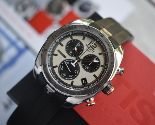 Tissot quartz chronograph - tissot,